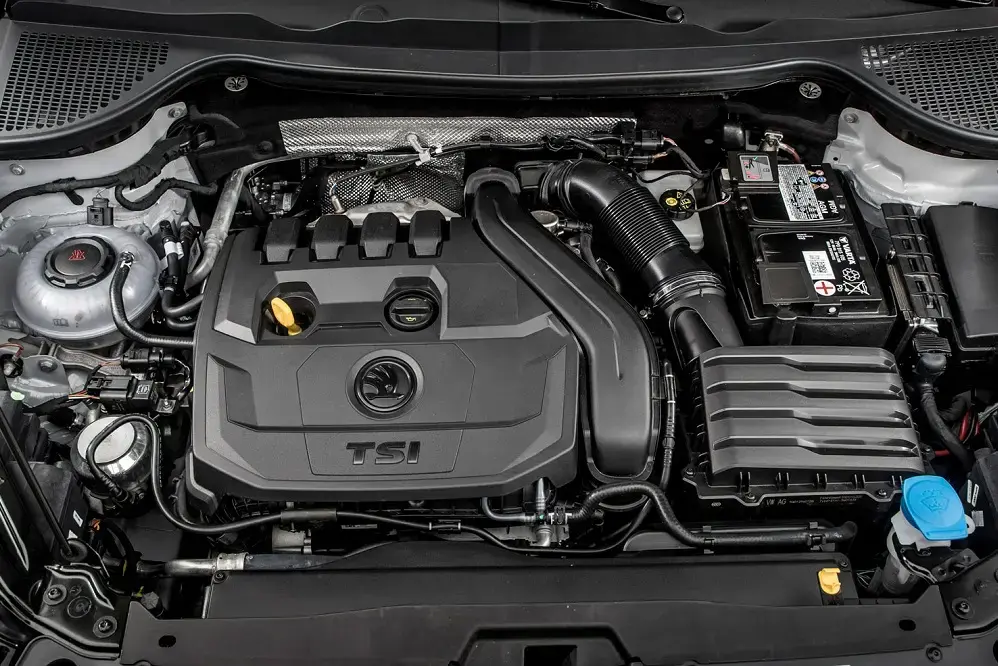 Zatarty tłok z silnika 1.5 TSI